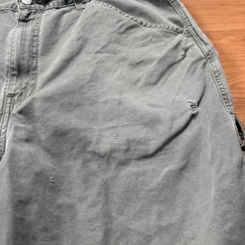 Men's Vintage 90's Levi's L2 Green Denim Baggy Jean Cargo Shorts Sz 36 x 10.5